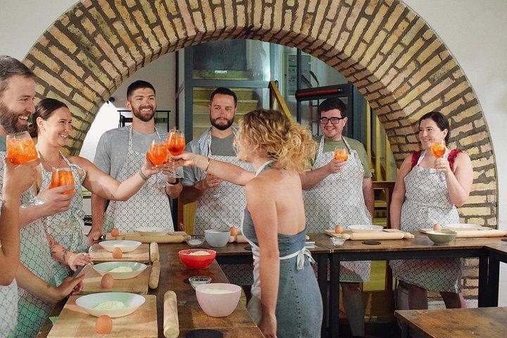 Roma Tipsy Cooking Class : Hacer Pasta y Mezclar 3 Cócteles Spritz
