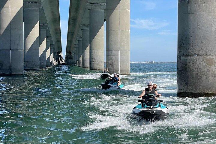 St. Pete 2 - Aventure guidée en jet ski | Dolphins, Îles