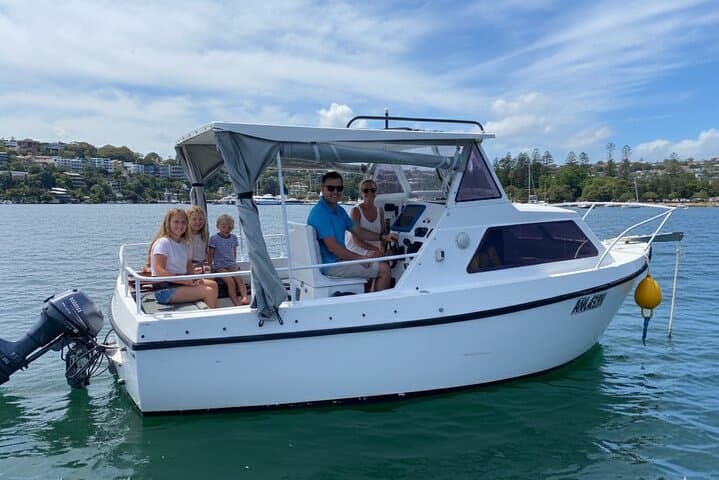 Self Drive Boat Hire Sydney Harbour (No license required)