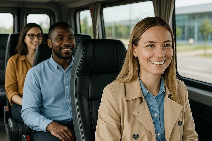 Istanbul Airport shuttle service departing from Sultanahmet