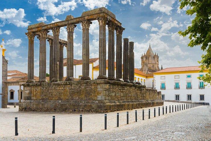 Évora : Tour privado a pie, Por guía local