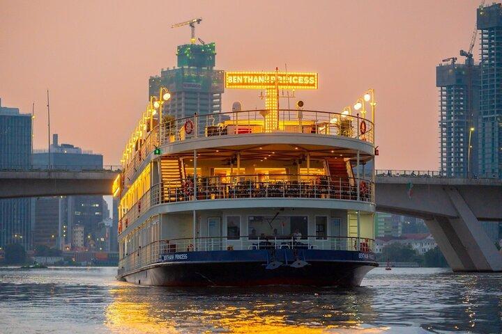 Saigon River Dinner Cruise - Raffiniertes Set Menü Dining - PREMIUM
