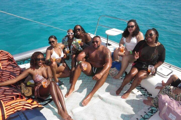 Isla Mujeres Rush: Katamaransnorkling och BUFFÉ på Beach Club