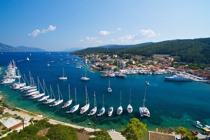 Kefalonia Grand Circle Cruise - ikoniska byar, turkosa vatten