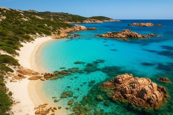 Olbia: Tour in Barca Arcipelago Maddalena + transfer incluso