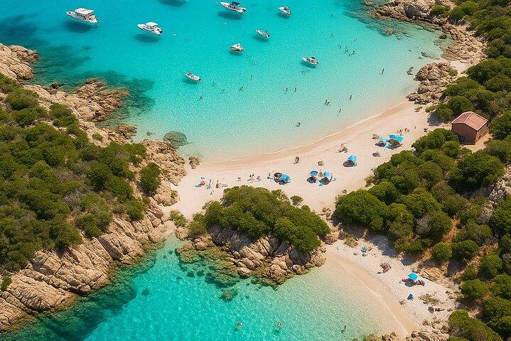 Olbia: Tour in Barca Arcipelago Maddalena + transfer incluso