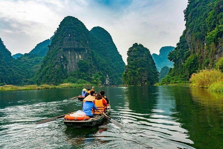 Från Ha Noi: Ninh Binh Hoa Lu Tam Coc eller Trang An Mua Cave