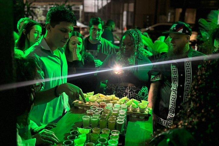 Tournée des bars dans le centre-ville de San José