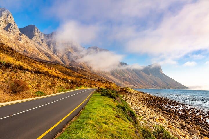 Cape Town Sunset Bus Tour with Table Mountain ticket