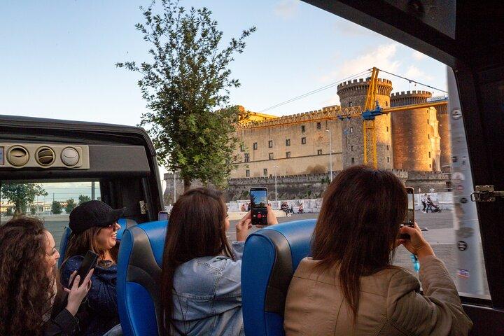 Naples Drive : Visite des points forts de la ville