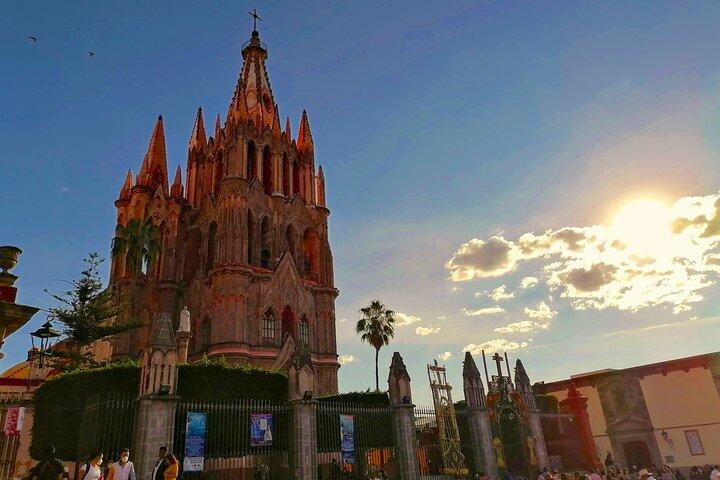 Tour por San Miguel de Allende Dolores y Atotonilco