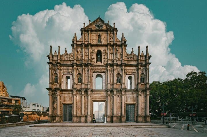 Macau Highlights & Culture Day Trip from Hong Kong with Pickup