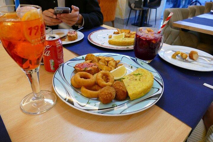 Tapas Tasting Bike/E-Bike Tour in Barcelona