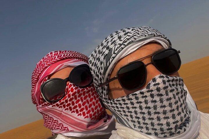 Abudhabi Morning Desert Safari + Dune Bashing, Kamelenrit