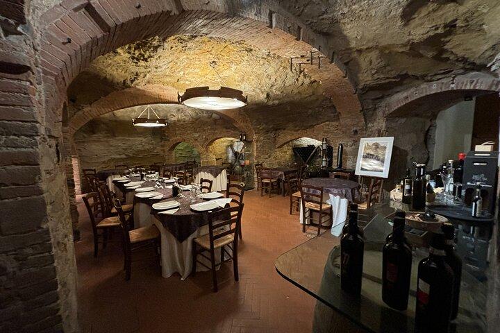 Tour privato San Gimignano e pranzo con wine tasting da Firenze
