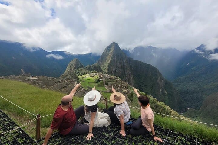 Full Day Private Tour in Machu Picchu