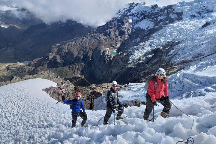 Nevado Mateo Volledige dag klimmen in Huascarán Nationaal Park