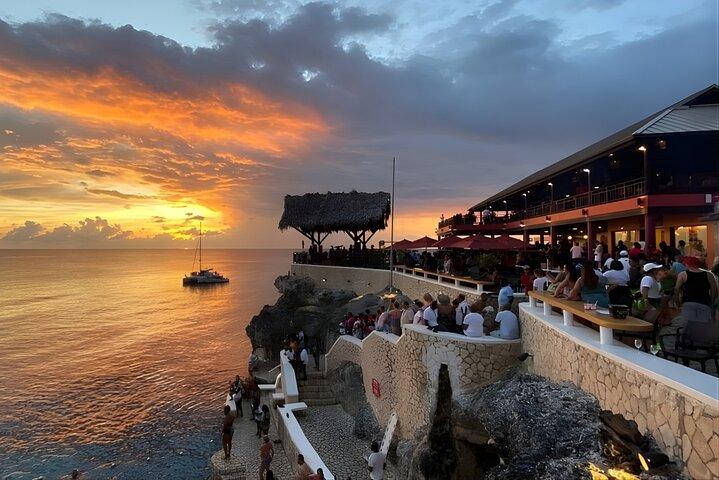 Negril Private Catamaran Cruise com snorkeling e bebidas