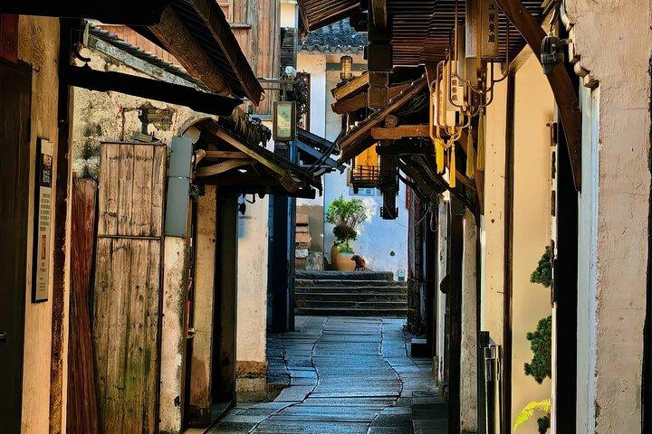 周荘水郷プライベート日帰り旅行(ランチとボート付き)
