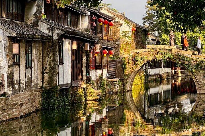 周荘水郷プライベート日帰り旅行(ランチとボート付き)