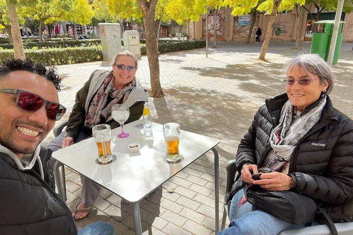 Alicante Private Walking Tour com um local