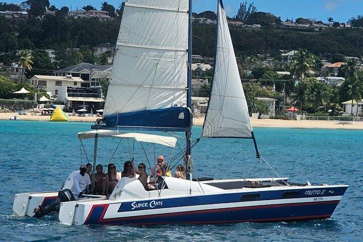 Barbados Catamaran Snorkel Cruise med frokost og åben bar