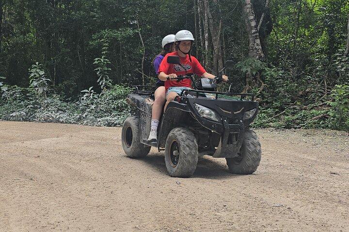 Jade Caverns och Mayan Village, lunch, snorkel Cozumel ATV Tour