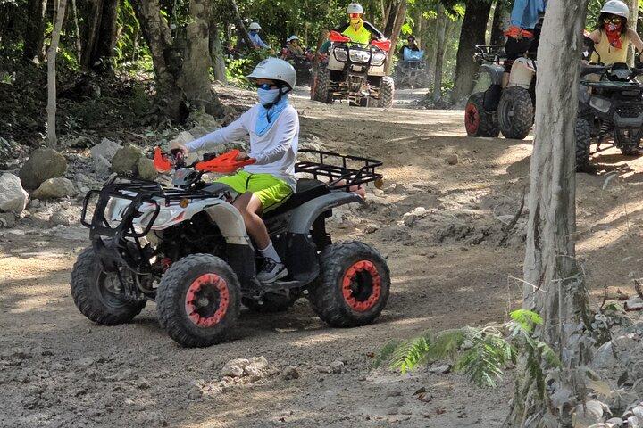 Jade Caverns och Mayan Village, lunch, snorkel Cozumel ATV Tour