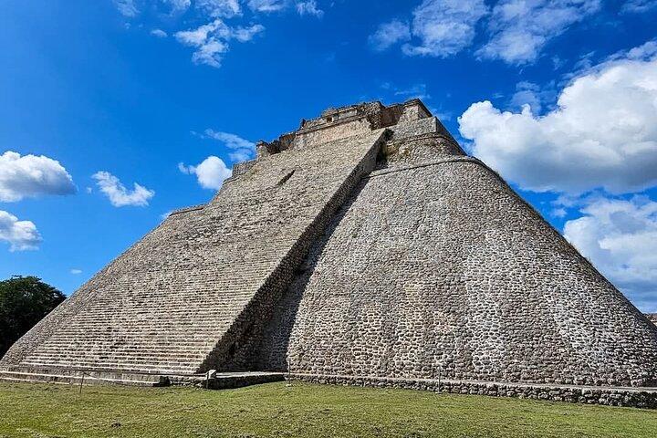 Private Day Trip from Mérida to Uxmal, Kabah & Choco Story