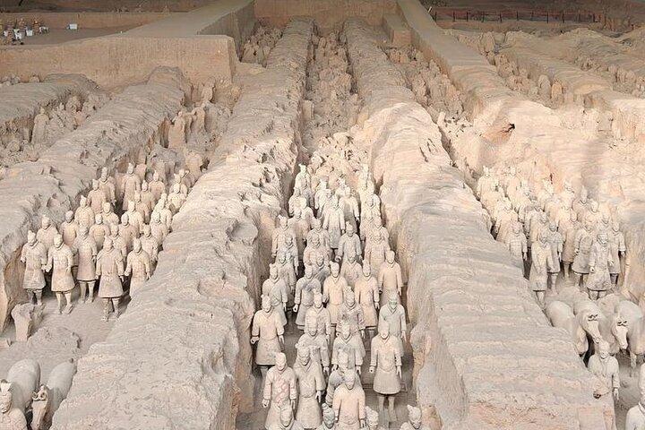 MiniGrp à l'armée de terre cuite, pagode, mur de la ville et quart de journée musulmane