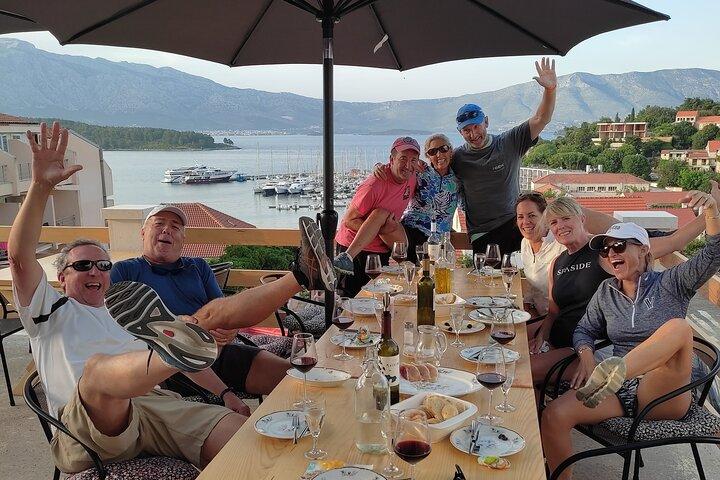 Corcula Bike & Wine Tour | Degustação de Vinhos em Lumbarda