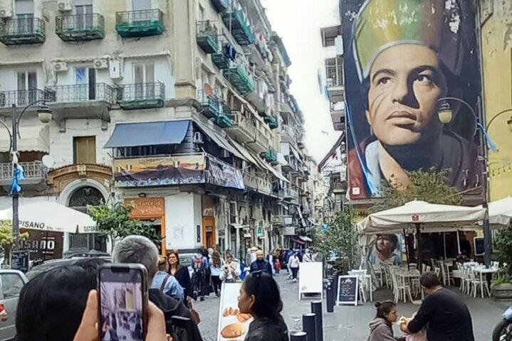 Napoli Reale & Borboni: tour privato con Palazzo Reale e caffè