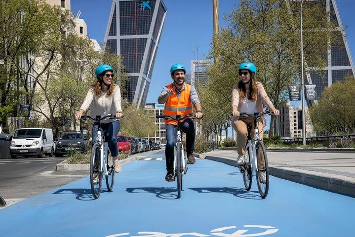 Tour en vélo électrique de Santiago Bernabeu à Madrid