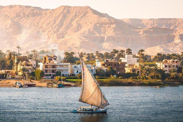 Private Sunset Felucca Sail em Luxor – 2 horas