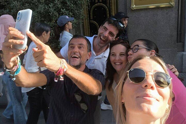 Madrid Murder Mystery : Self-Guided Detective Walk