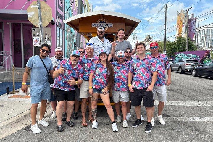 Miami Pedal Pub : Wynwood Arts District Bike And Brunch Ride (マイアミ・ペダル・パブ : ウィンウッド・アーツ・ディストリクト・バイク・アンド・ブランチ・ライド)