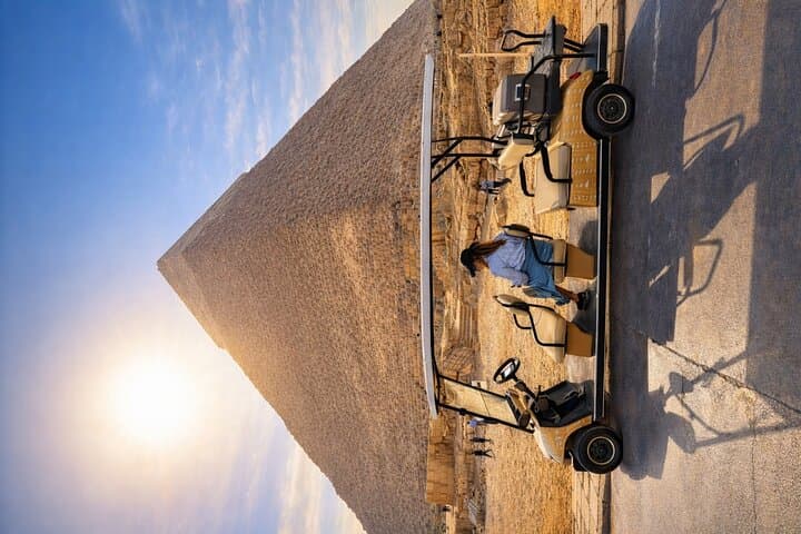 VIP Giza Pyramids Tour by Golf Cart