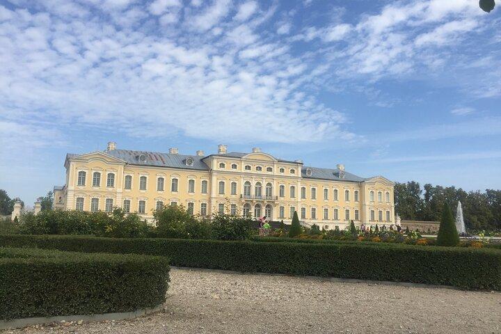 Visite privée d'une journée de Vilnius à Riga via le musée Kaunas Sugihara