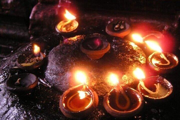 Un’immersione culturale guidata: Cerimonia notturna del tempio di Meenakshi