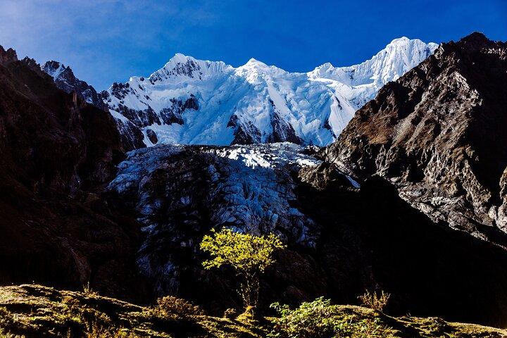 Goddess Peaks and Glaciers 7 - Tag Meili Eastern Slope Trek