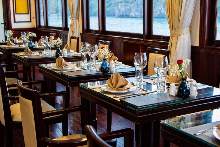 3 - Tag Bai Tu Long Bay auf Kreuzfahrt - Midrange Cruise