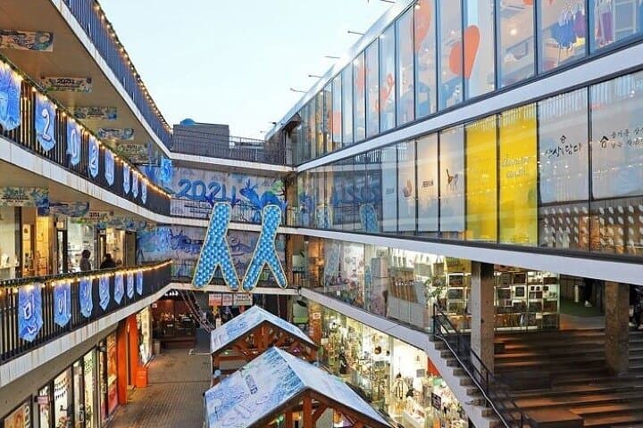 Seoul Private Tour: Half Morning, Evening or Full-Day Custom