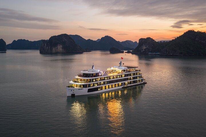 L’amour Kreuzfahrt 2 - Tag 1 - Nacht Ha Long Bay Scenic Luxury Tour