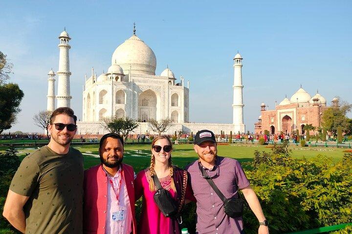 Agra : Taj Mahal Tour sin colas con entradas exprés