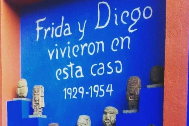 Coyoacan & Xochimilco Tour with Trajinera Ride from Mexico City