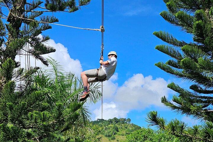 Ekstrem zipline oplevelse i Punta Cana med udsigt over bjergene