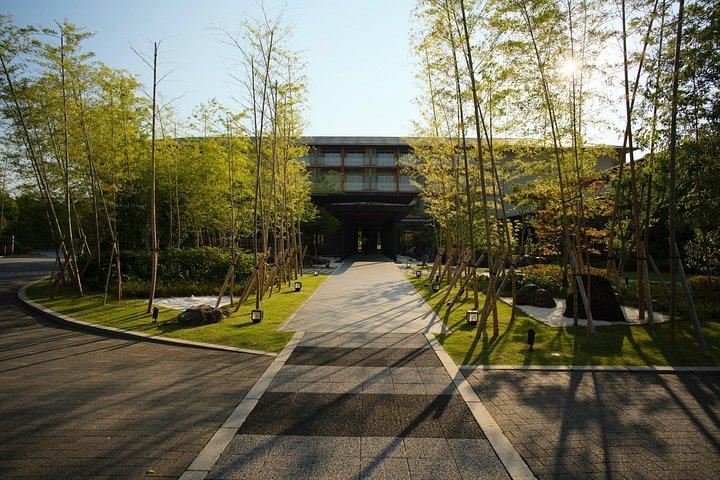 Jo-an Tea House Tour & Urakuen Suite Stay at Hotel Indigo Inuyama