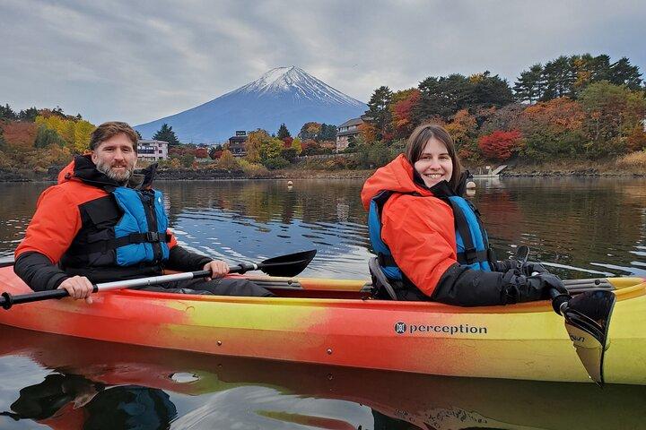 Kajak-Panoramatour mit Blick auf den Fuji auf dem Kawaguchiko-See