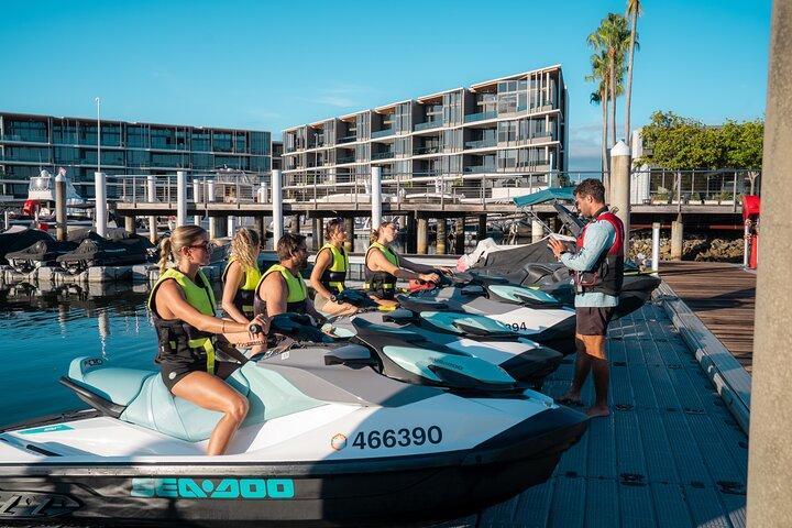 ゴールドコースト・ジェットスキーアドベンチャー3時間ストラドブローク島