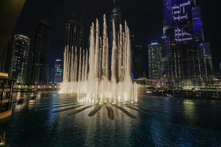 Dubai City Tour à noite com Dhow Cruise Dinner e Fountain Show